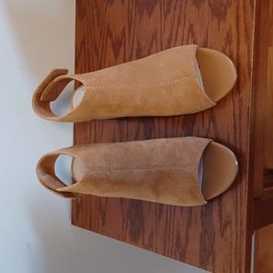 Clark's Suede Shooties